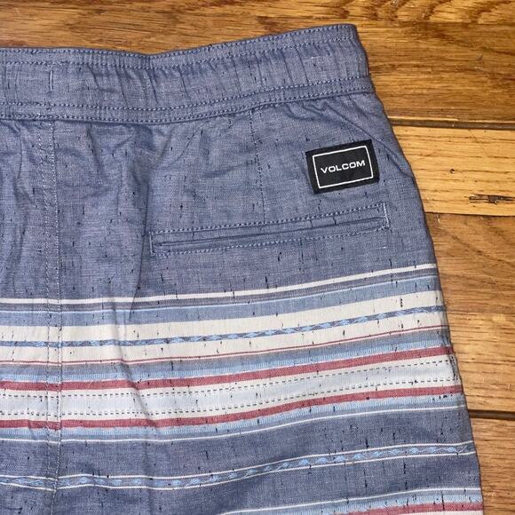 NWT Boys Volcom  Rodger’s Elastic Waist Shorts - Picture 4 of 14